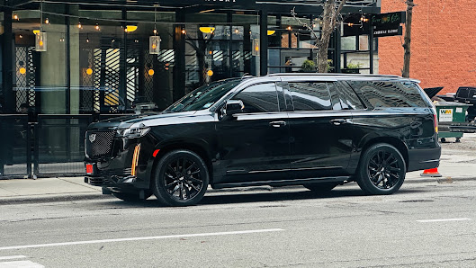 Royal Limo Services - Chicago Ohare Executive Limo Service -Chauffeur Services